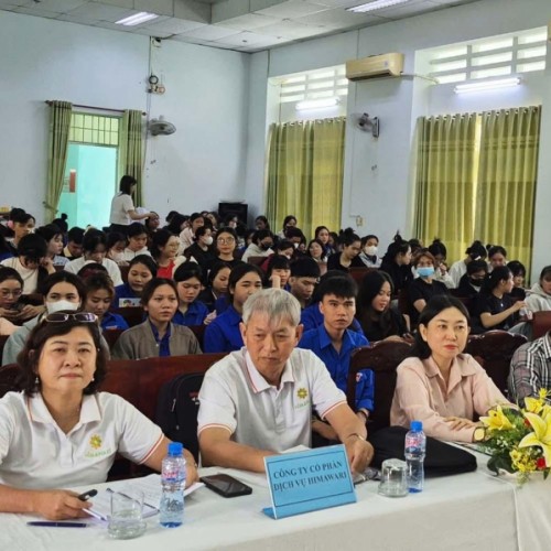 Tư vấn, giới thiệu việc làm cho sinh viên ngành Y