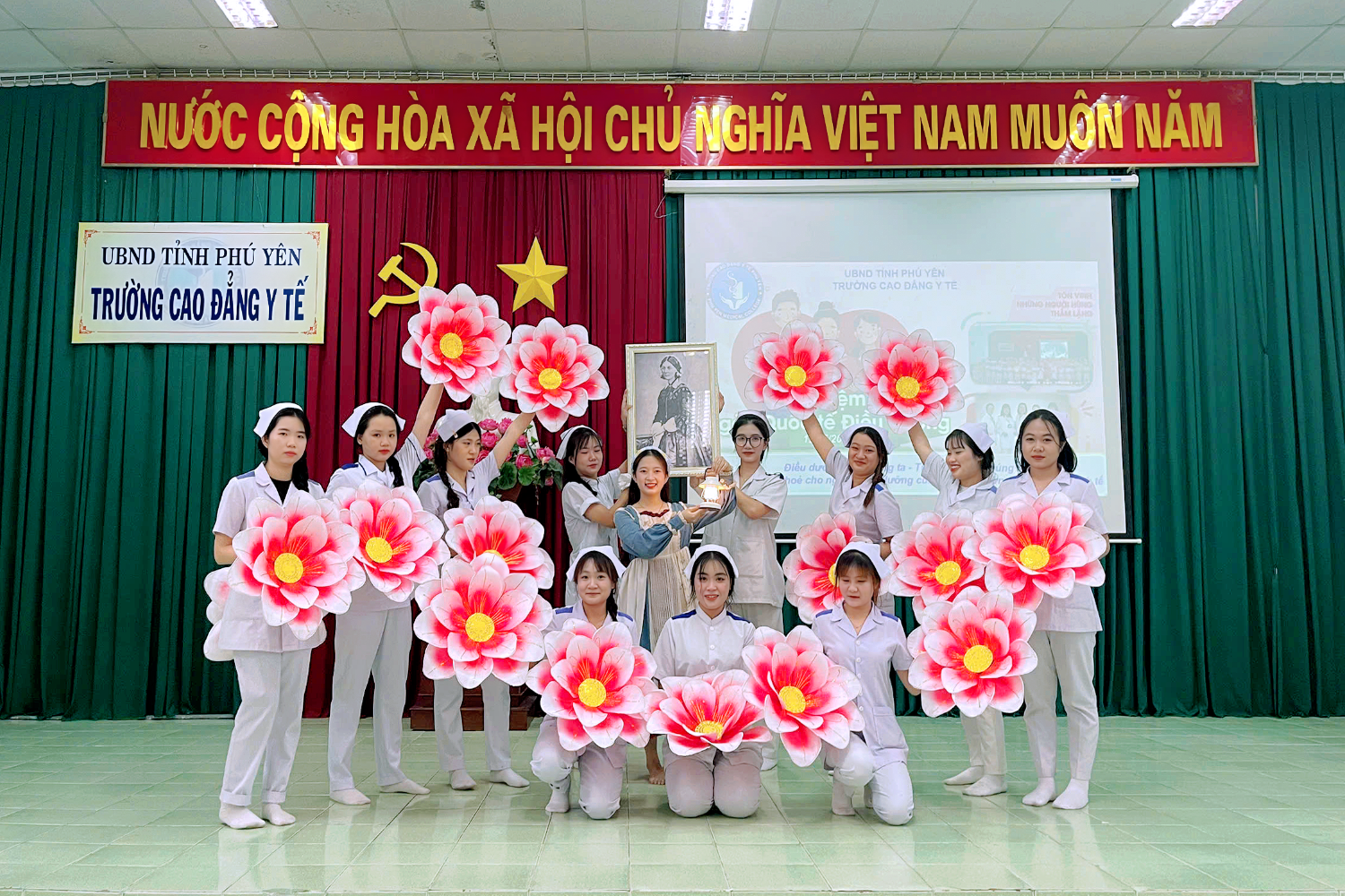 Kỷ niệm ngày Quốc Tế Điều dưỡng và lan tỏa tình yêu nghề