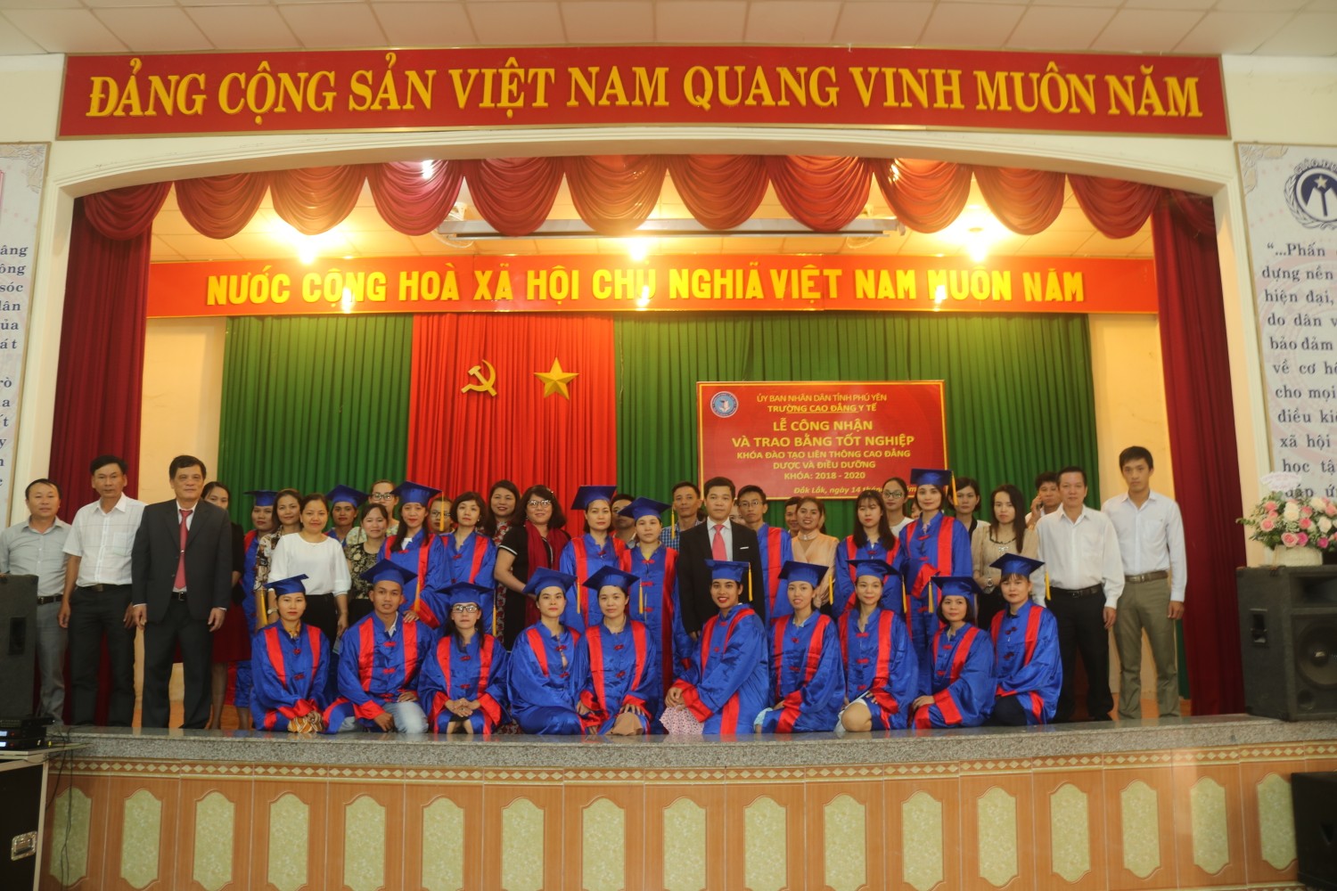 Lễ tốt nghiệp và trao bằng lớp liên kết Đắk Lắk (2018-2020)